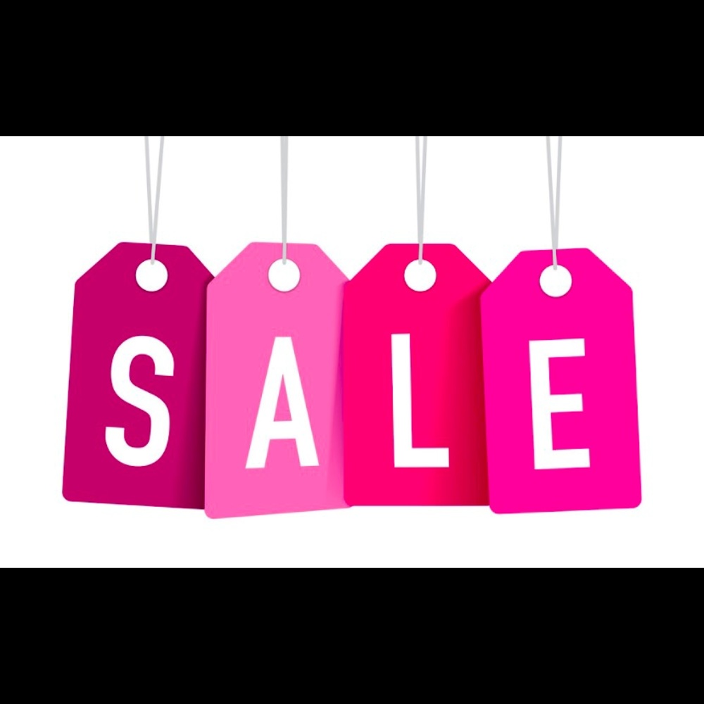 🍓closet SALE💕